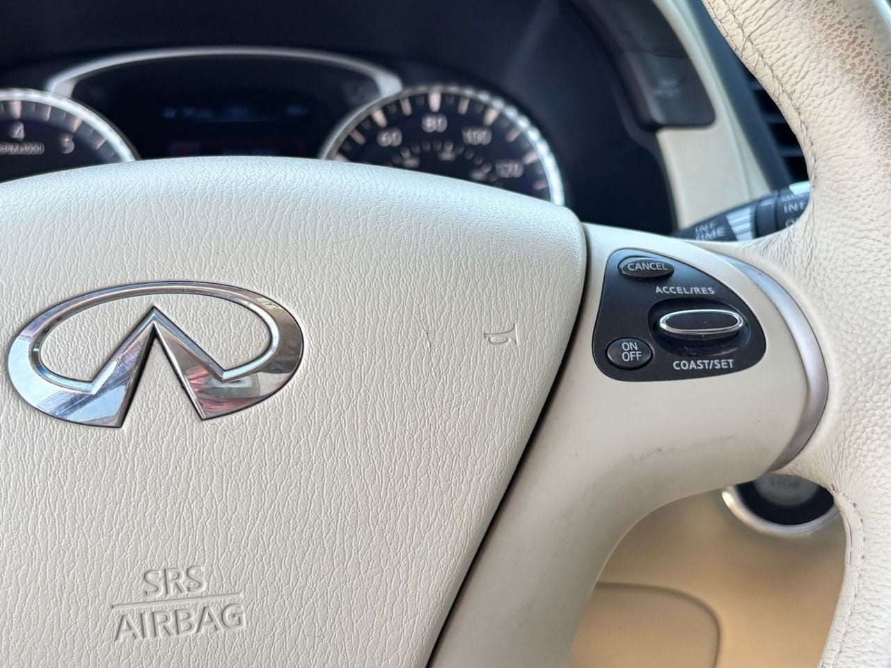 Used 2013 INFINITI JX35 FWD w/ Premium Pkg image 20