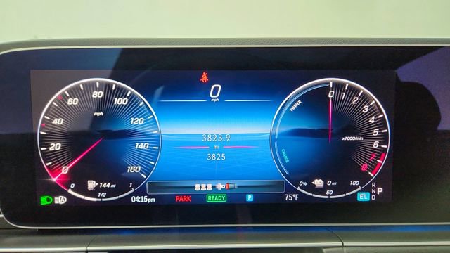 Used 2025 Mercedes-Benz GLE 450e 4MATIC image 38