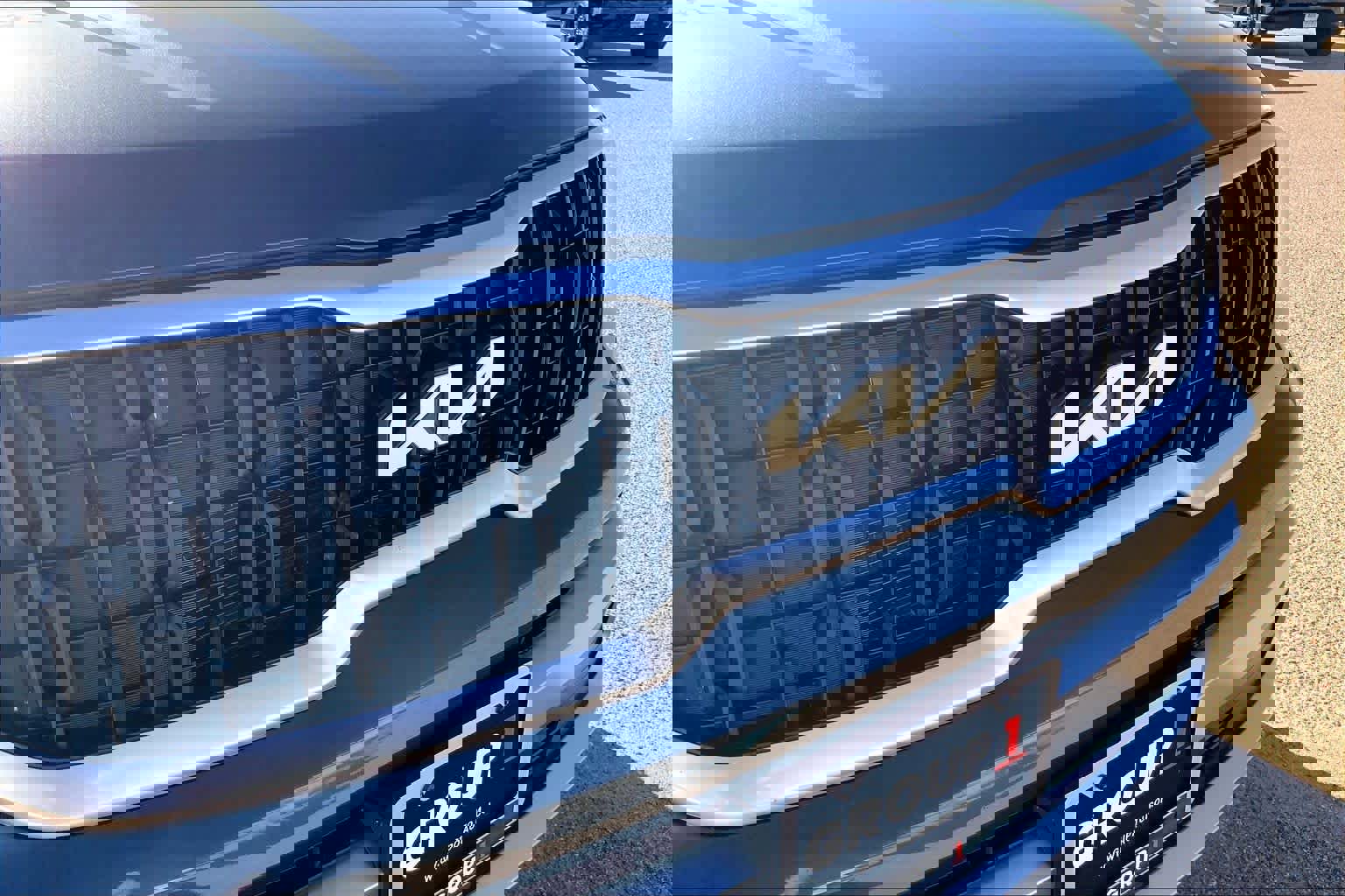 Used 2023 Kia Telluride LX image 69