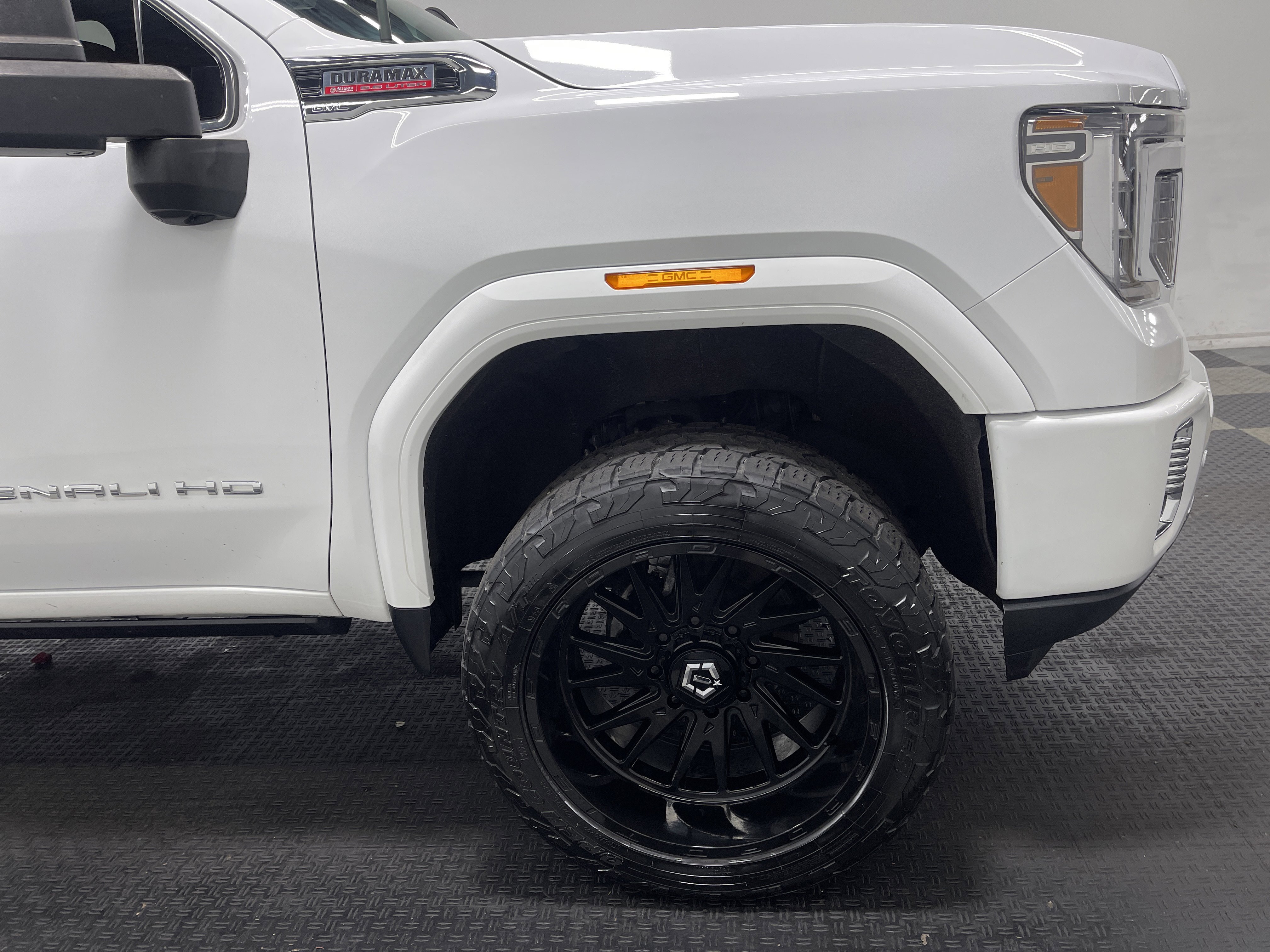 Used 2020 GMC Sierra 2500 Denali w/ Denali Ultimate Package image 27