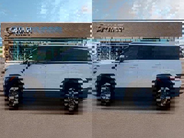 New 2026 Hyundai Santa Fe SE image 3