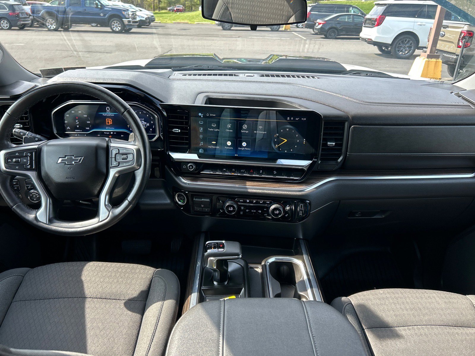 Used 2023 Chevrolet Silverado 1500 LT Trail Boss w/ Protection Package AWD/4WD image 3