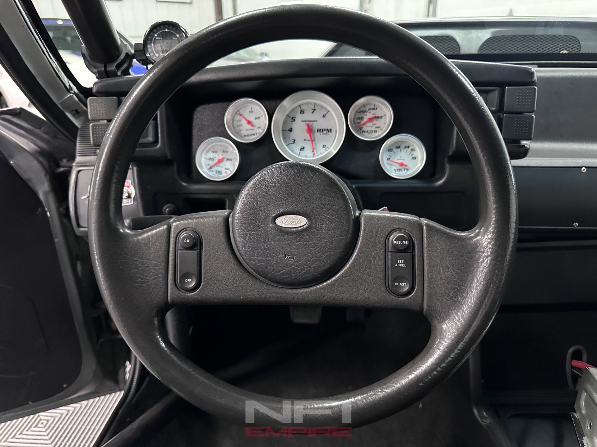 Used 1988 Ford Mustang LX image 25