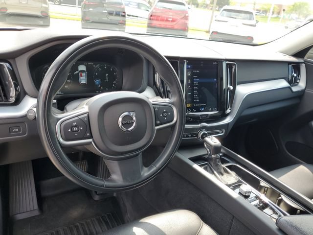 Used 2018 Volvo XC60 T6 Momentum w/ Convenience Package AWD/4WD image 15