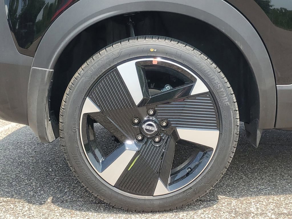 New 2025 Nissan Kicks SR AWD/4WD image 5