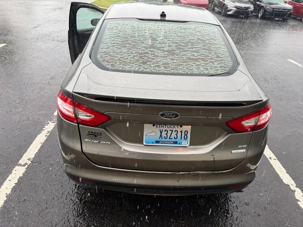Used 2013 Ford Fusion SE FWD image 6