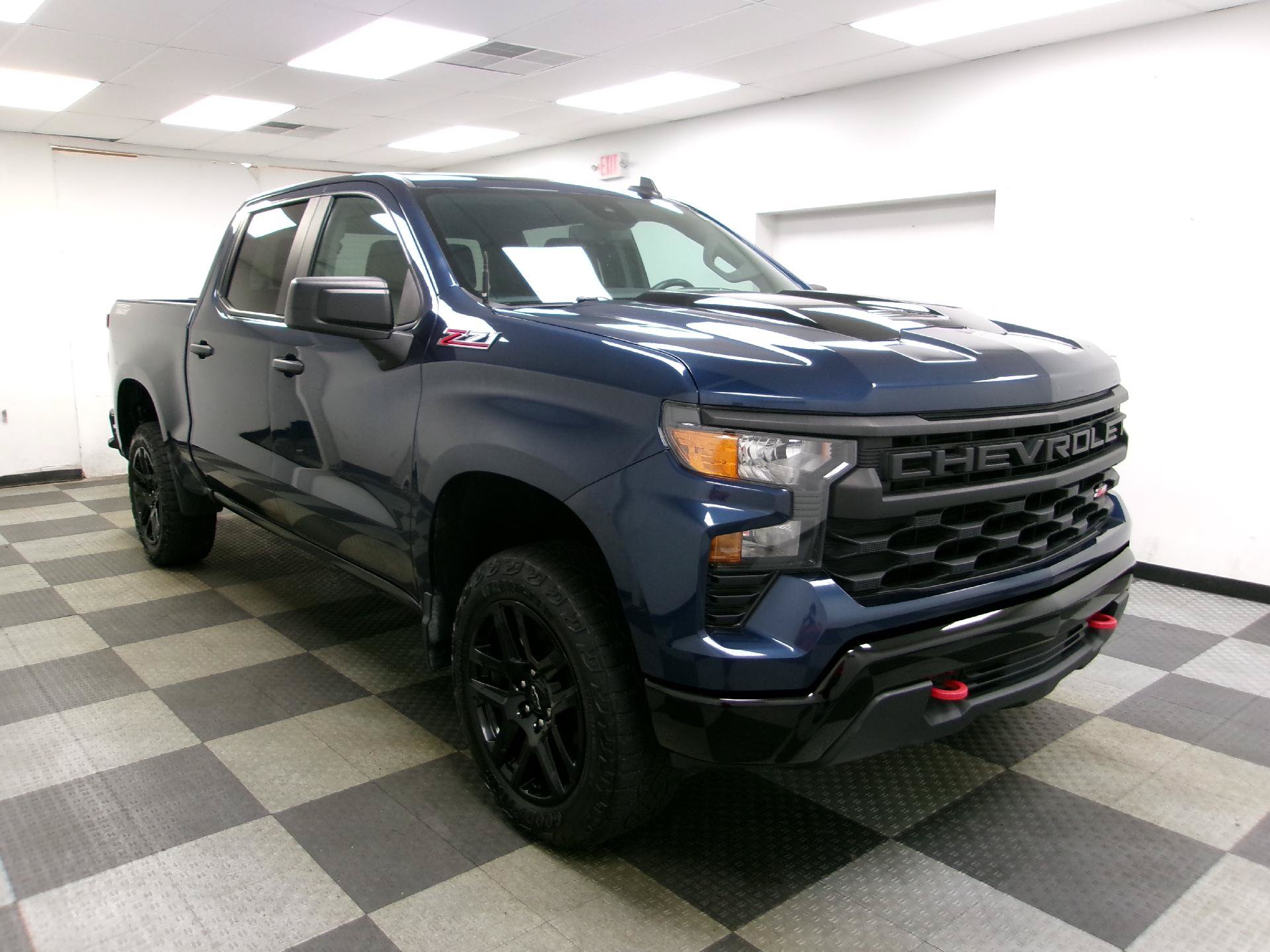 Used 2022 Chevrolet Silverado 1500 Custom Trail Boss AWD/4WD image 14