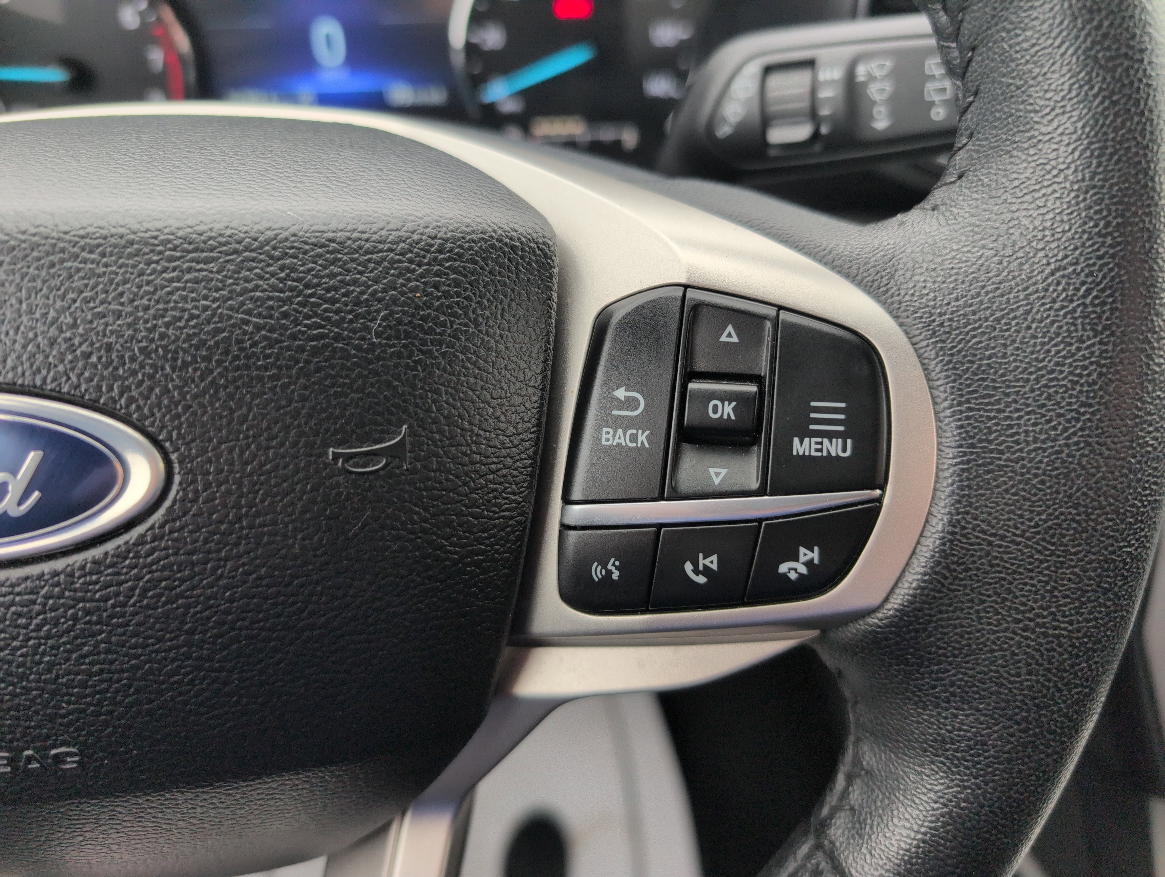 Used 2024 Ford Explorer XLT w/ Equipment Group 202A image 22