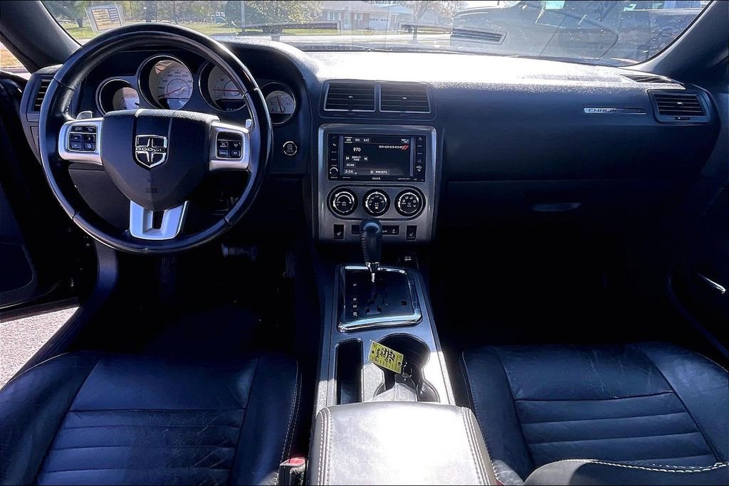 Used 2013 Dodge Challenger R/T image 12