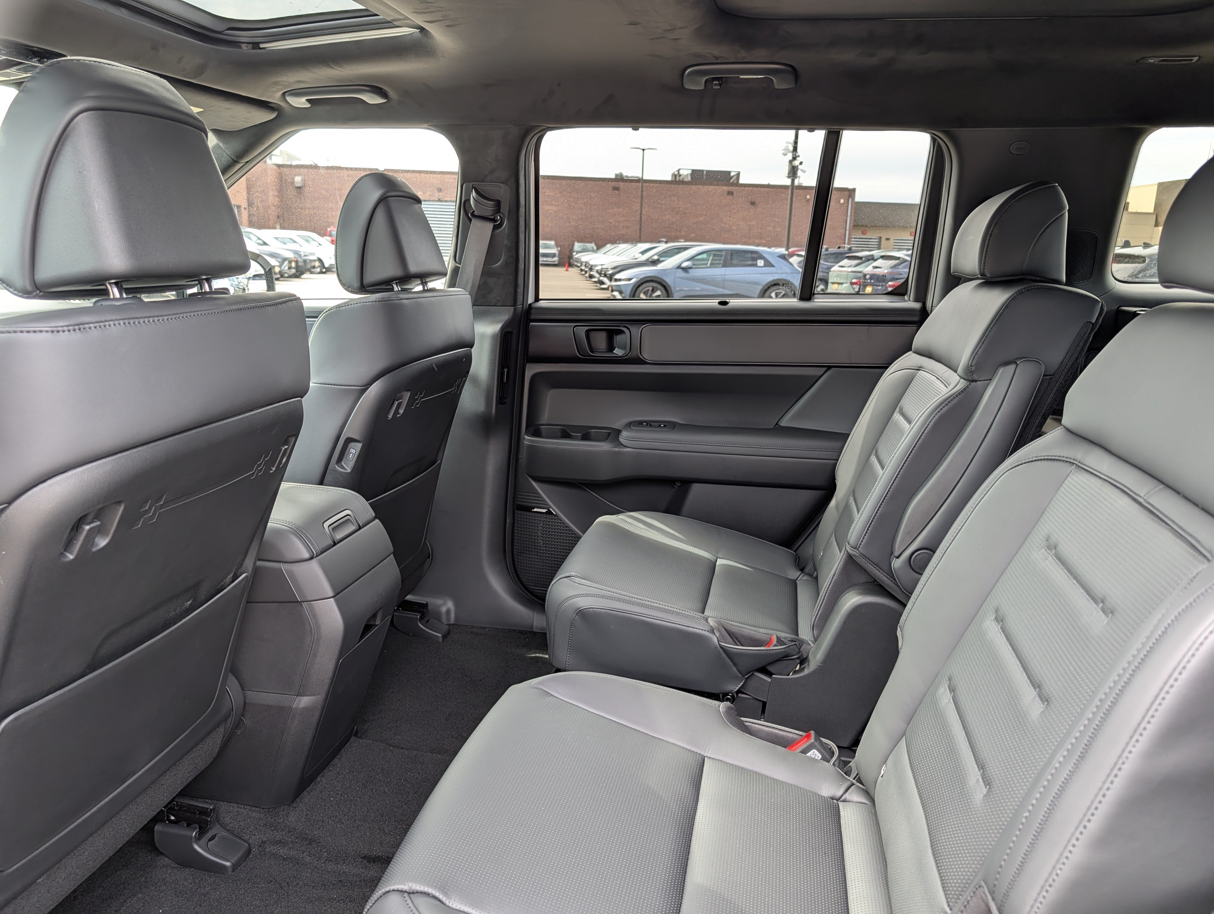 New 2027 Hyundai Santa Fe Calligraphy AWD/4WD image 8