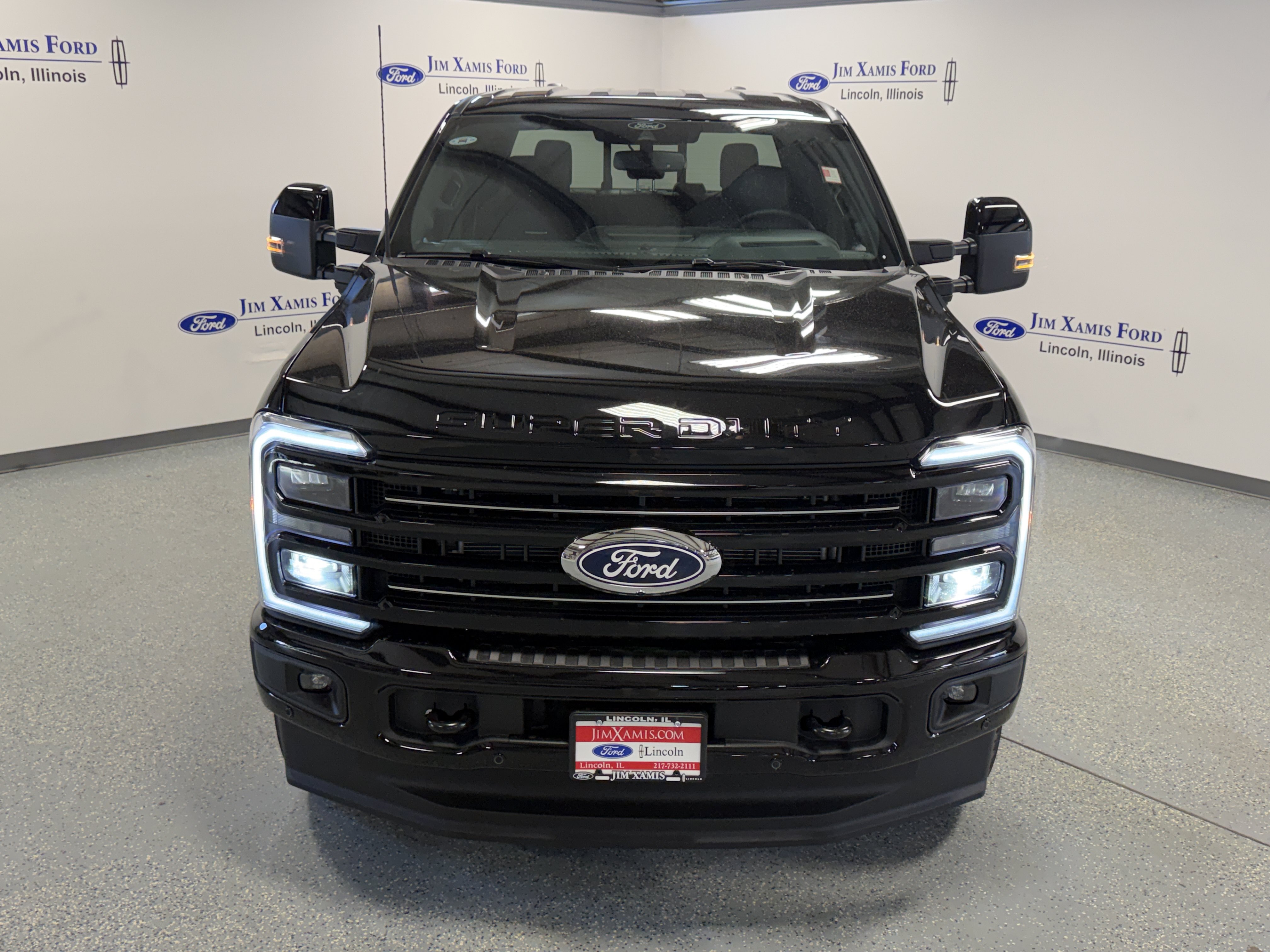 New 2027 Ford F350 Platinum w/ Snow Plow Prep Package AWD/4WD image 2