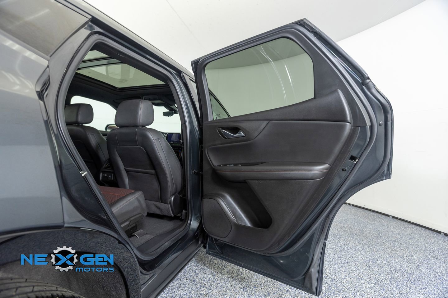 Used 2019 Chevrolet Blazer RS AWD/4WD image 30