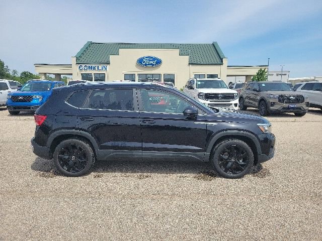 Used 2023 Volkswagen Taos SE AWD/4WD image 18