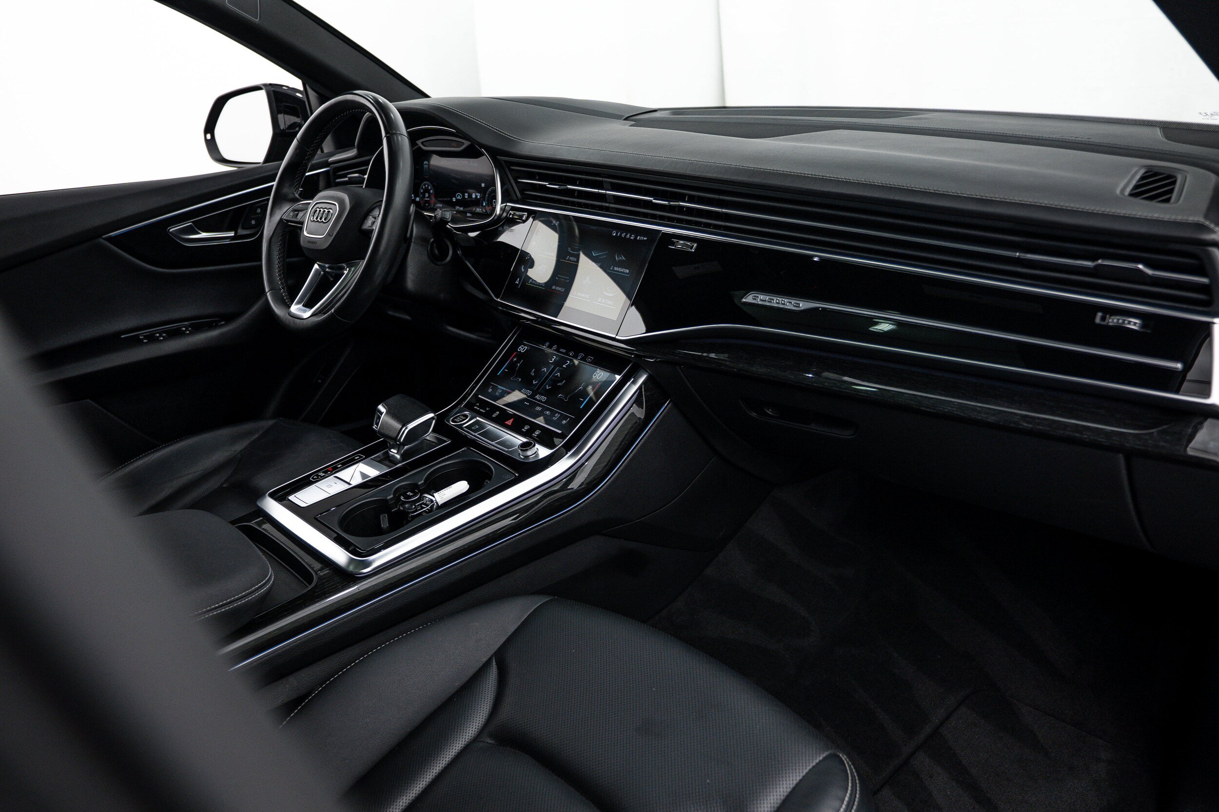 Used 2021 Audi Q8 Prestige AWD/4WD image 8