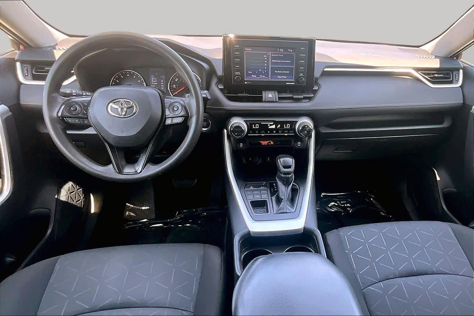 Used 2021 Toyota RAV4 XLE AWD/4WD image 15