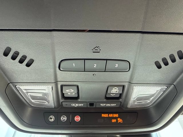 Used 2023 Cadillac XT4 Premium Luxury w/ Sun And Sound Package AWD/4WD image 18
