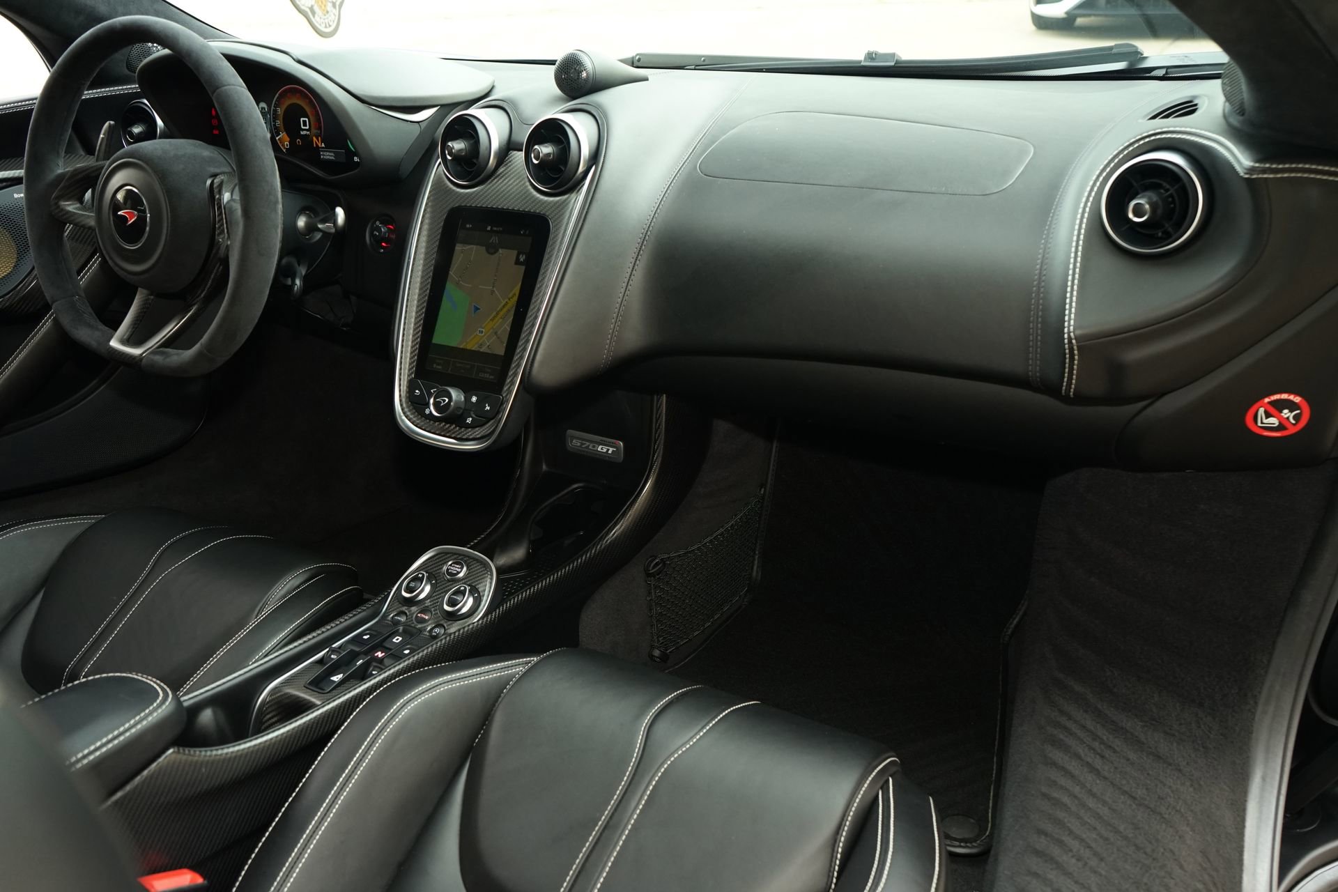 Used 2018 McLaren 570S image 14