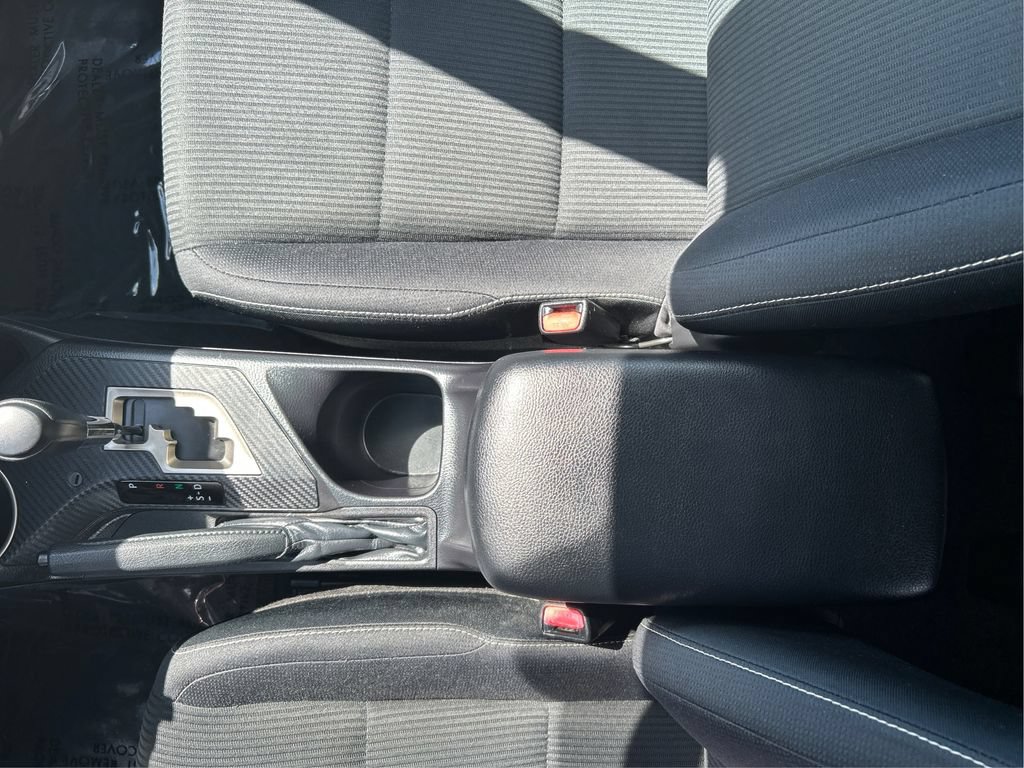 Used 2013 Toyota RAV4 XLE AWD/4WD image 17