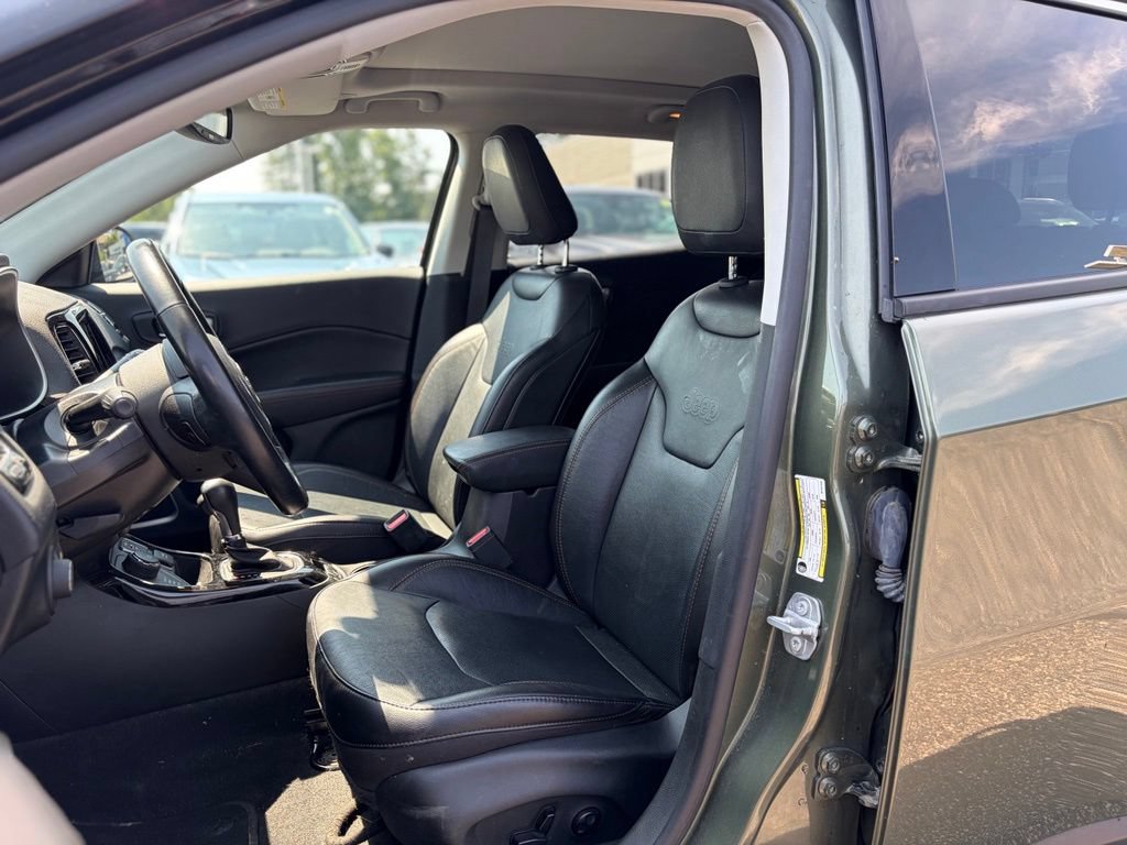 Used 2021 Jeep Compass Limited w/ Sun and Sound Group AWD/4WD image 22