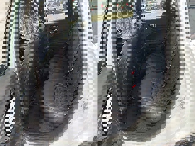 New 2026 Jeep Compass Latitude image 11