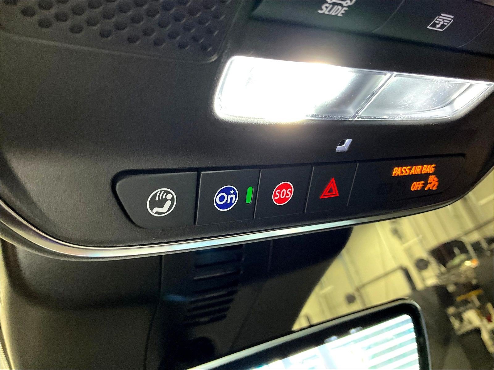 Used 2024 Chevrolet Traverse RS AWD/4WD image 41