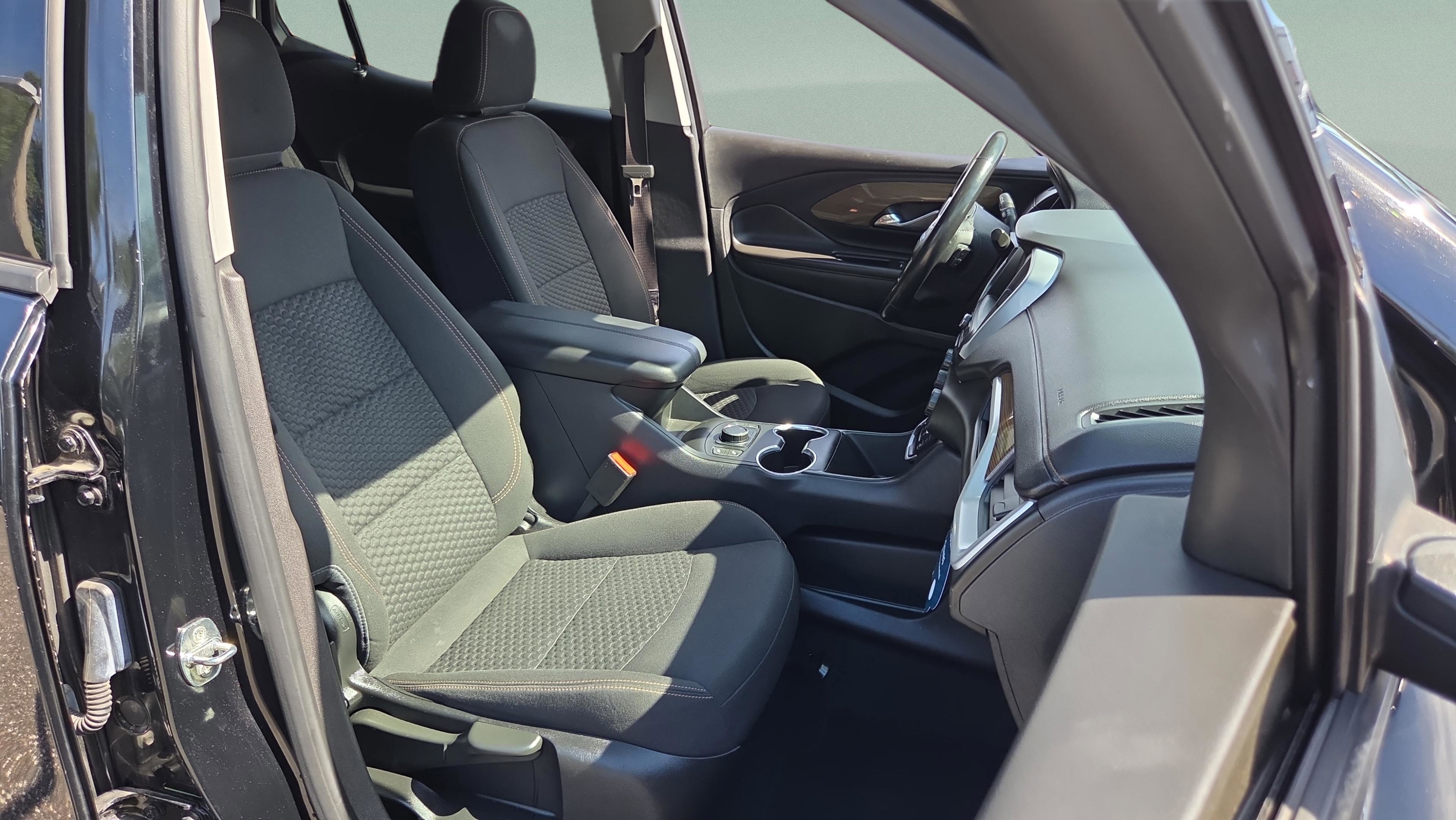 Used 2021 GMC Terrain SLE w/ Driver Convenience Package FWD image 15