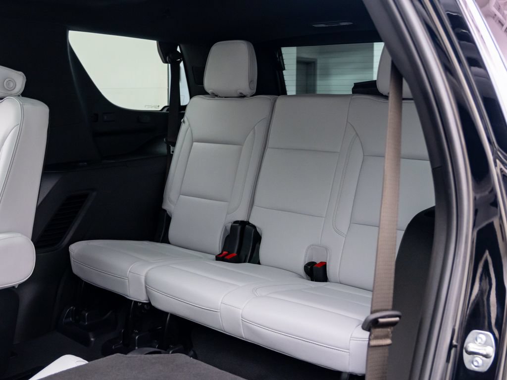 Used 2025 Chevrolet Tahoe Premier AWD/4WD image 19
