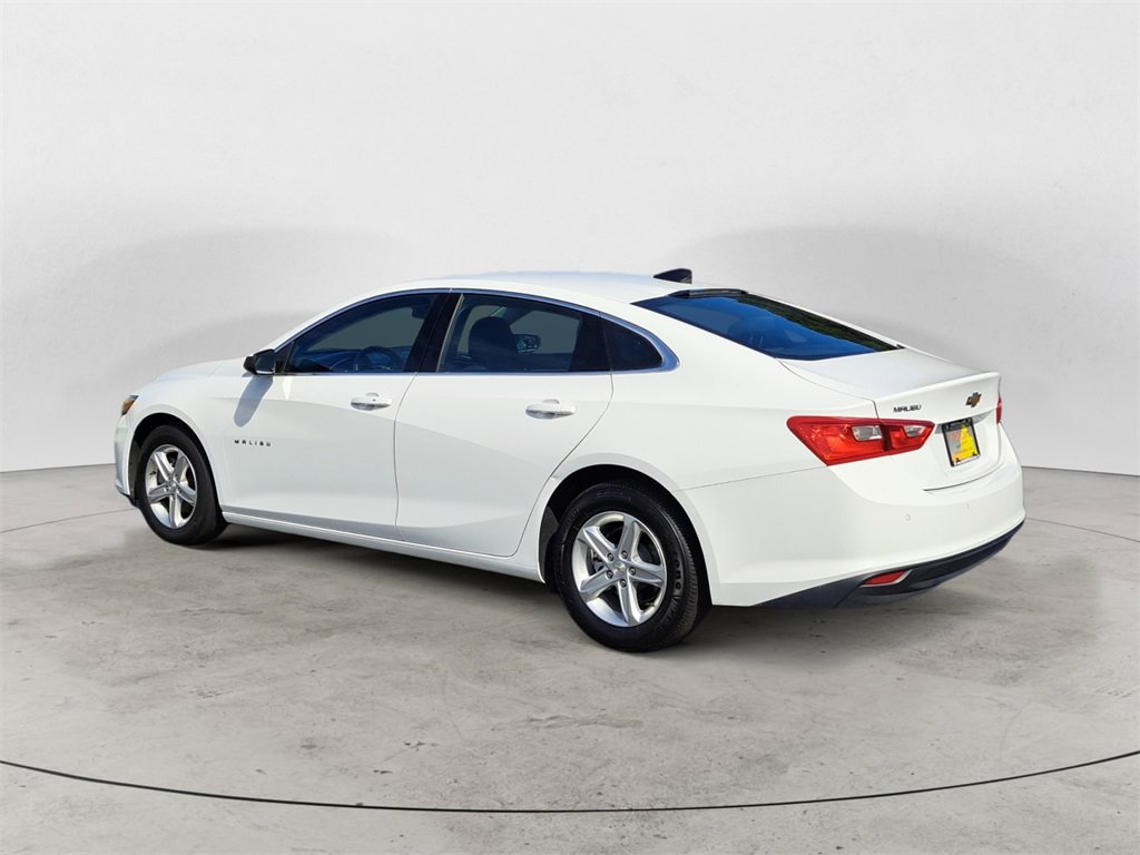 Used 2024 Chevrolet Malibu LS w/ Driver Confidence Package image 5