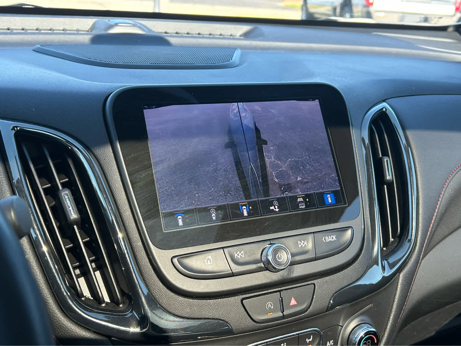 Used 2022 Chevrolet Equinox RS w/ RS Leather Package FWD image 36