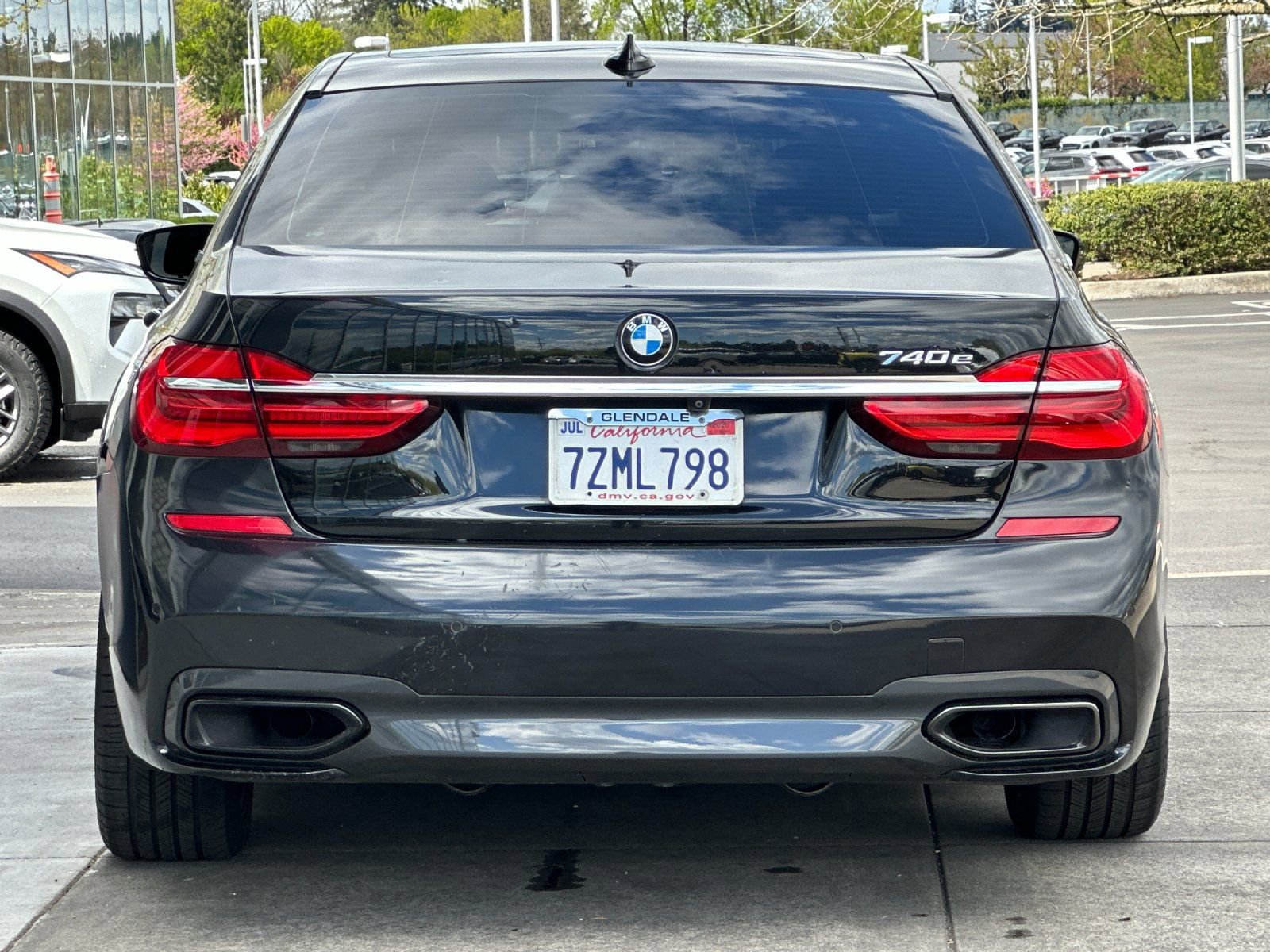 Used 2017 BMW 740e xDrive AWD/4WD image 4