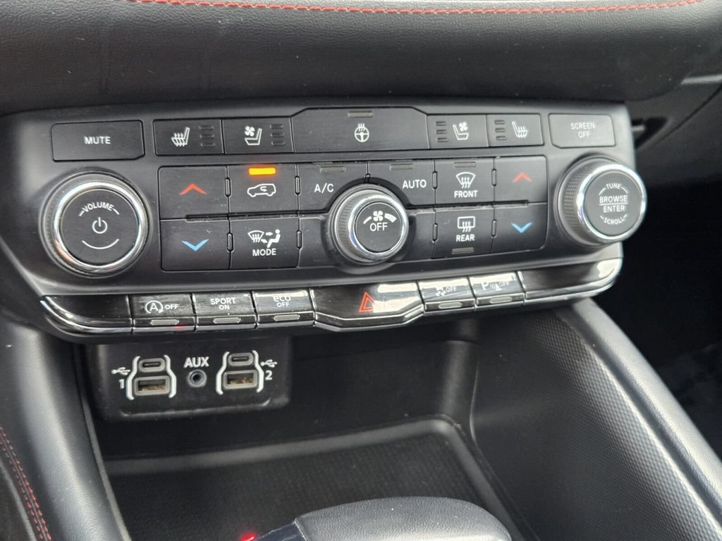 Used 2024 Dodge Durango GT AWD/4WD image 21