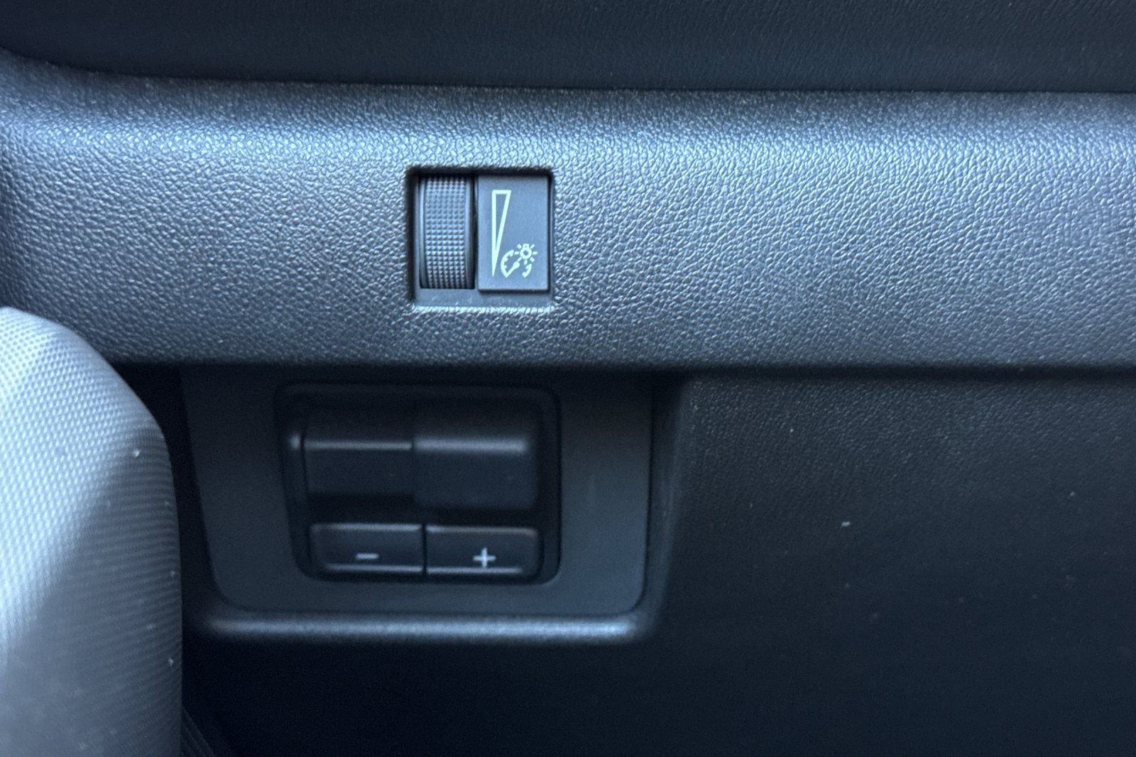 Used 2025 Chevrolet Colorado Trail Boss image 30