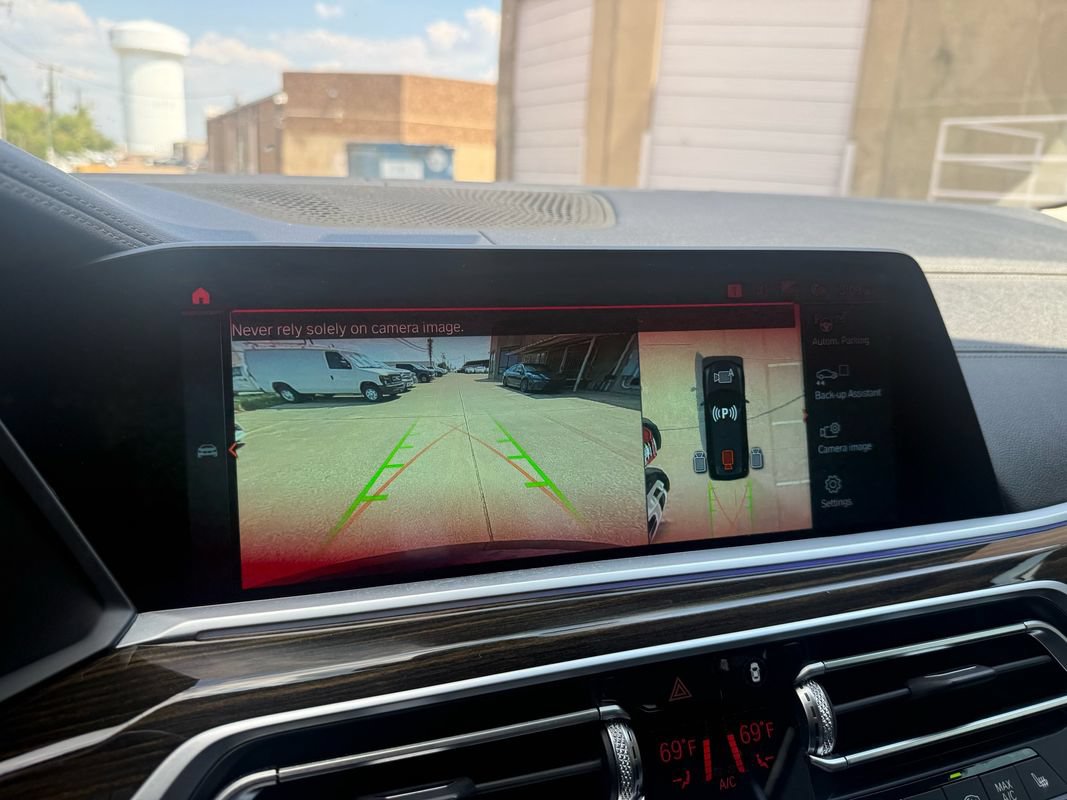 Used 2020 BMW X7 xDrive40i w/ Premium Package AWD/4WD image 19