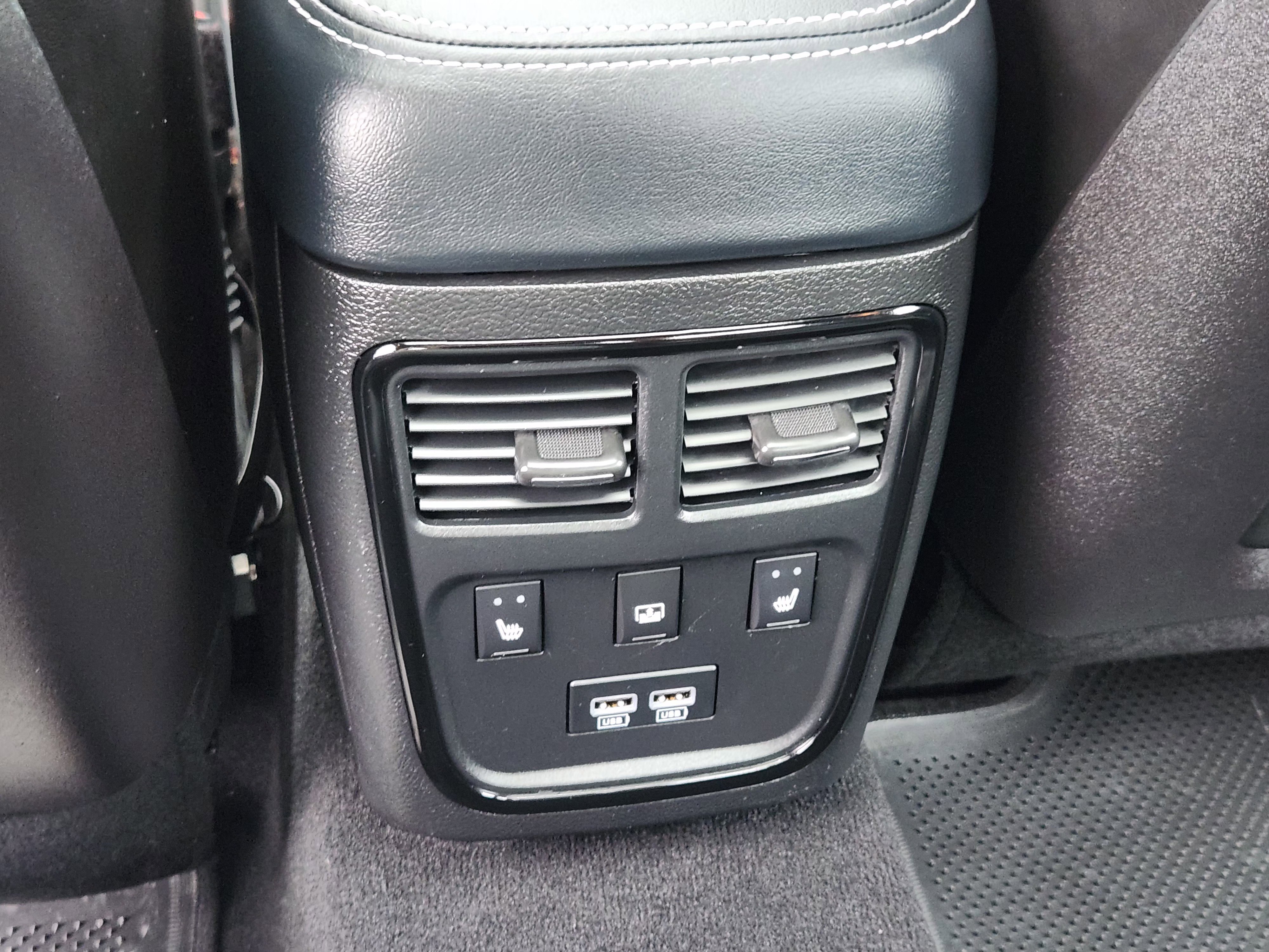 Used 2023 Chrysler 300 S w/ Comfort Group RWD image 31