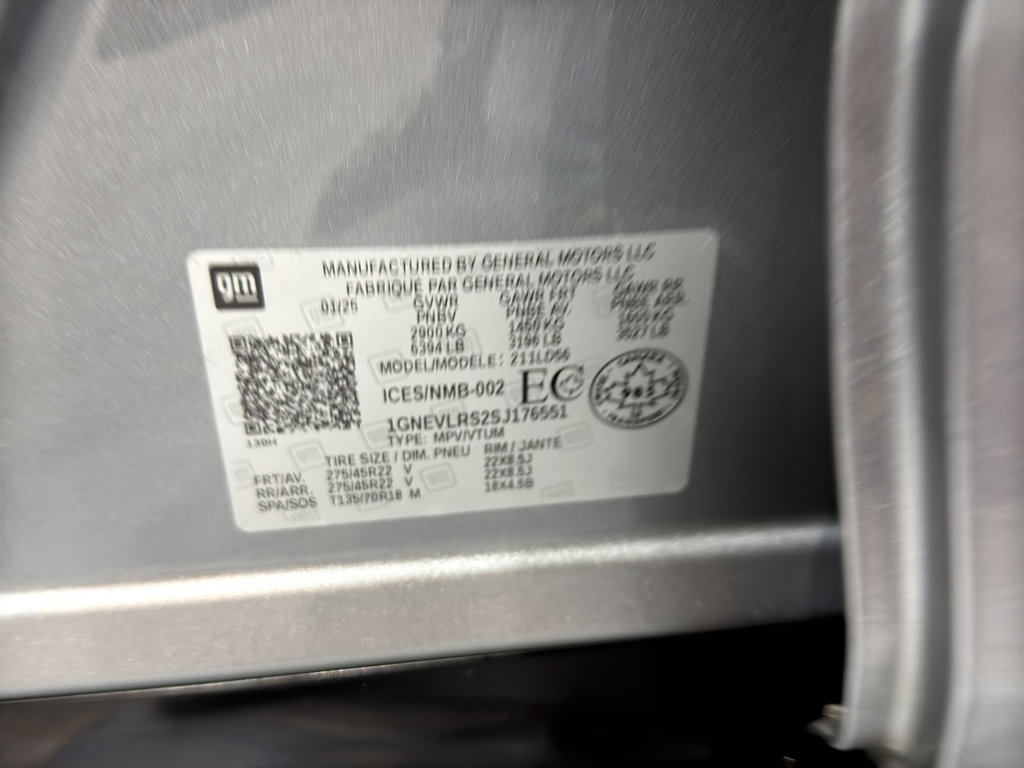 Used 2025 Chevrolet Traverse RS image 45