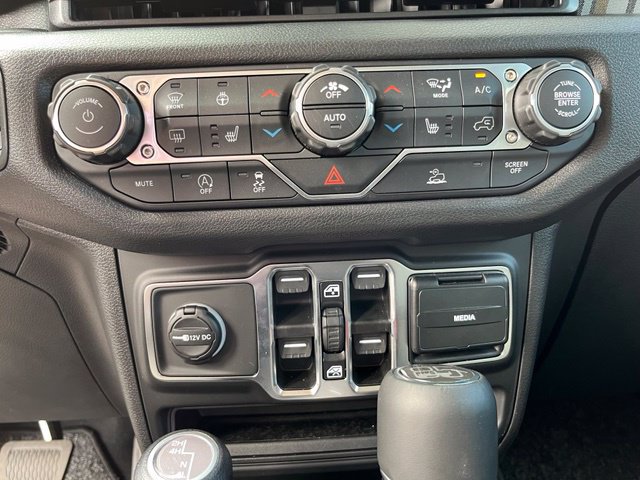 New 2026 Jeep Gladiator Sport AWD/4WD image 34
