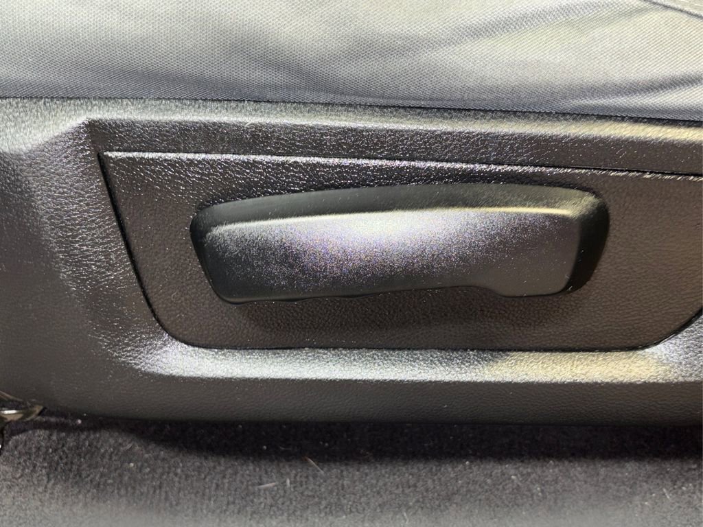 Used 2014 RAM 1500 Express image 24