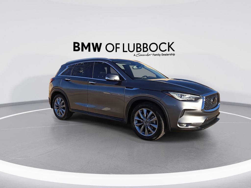 Used 2022 INFINITI QX50 Essential image 2