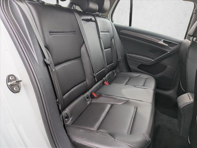 Used 2021 Volkswagen Golf 4-Door image 19