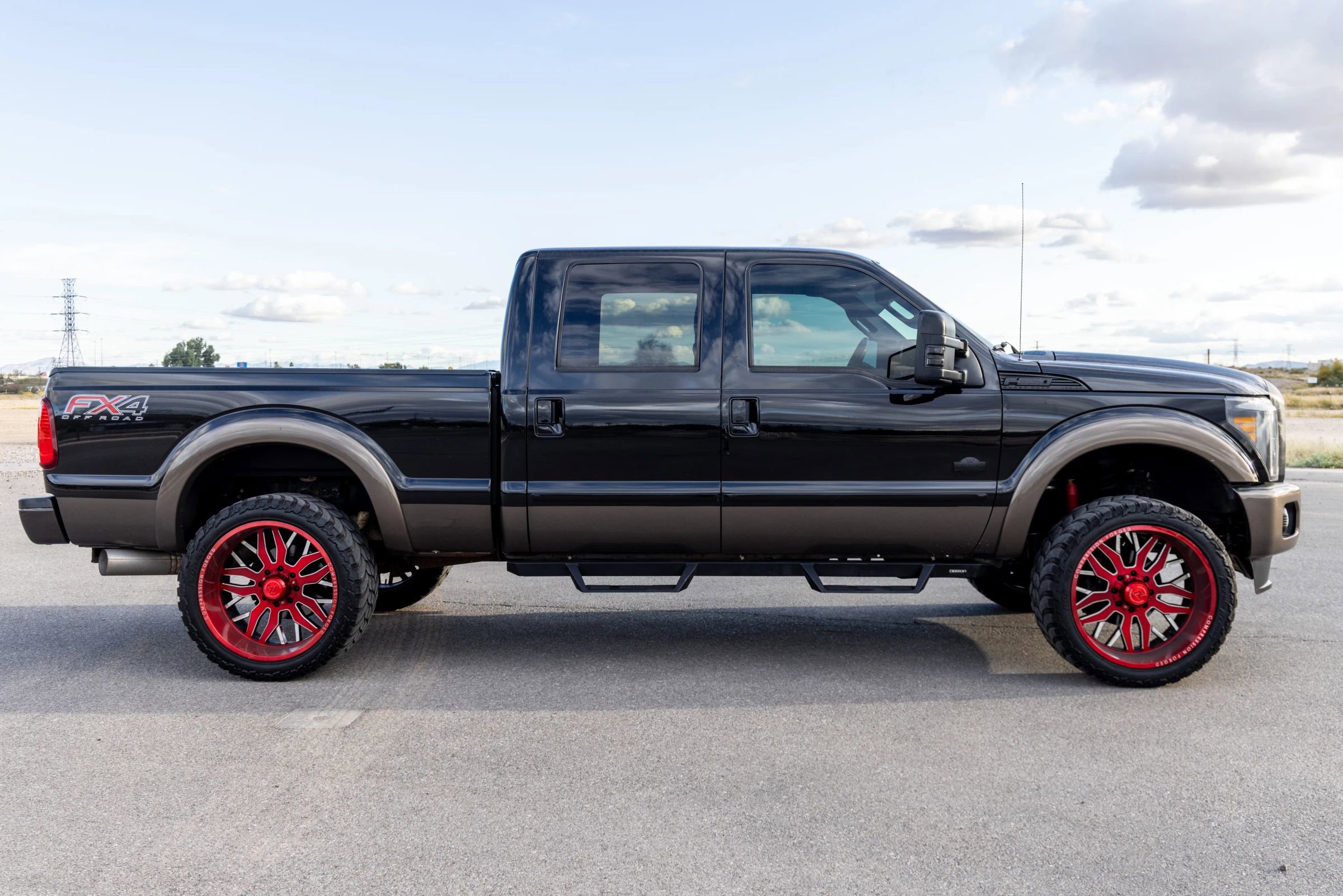 Used 2016 Ford F350 King Ranch w/ FX4 Off-Road Package AWD/4WD image 7