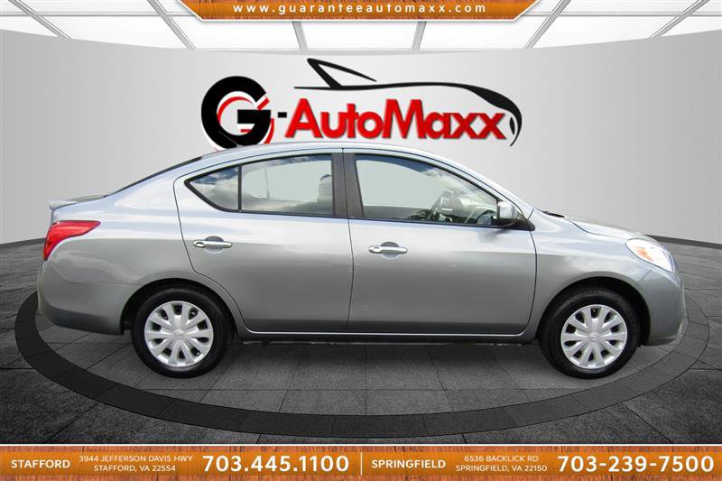 Used 2013 Nissan Versa SV w/ Convenience Pkg image 4