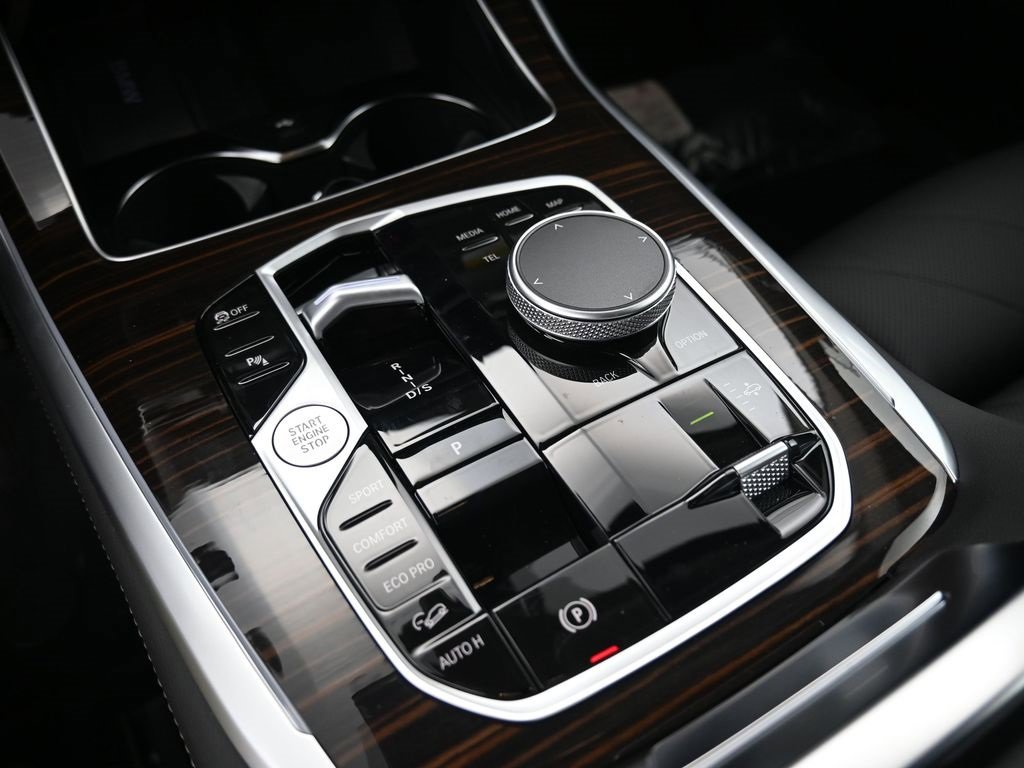 New 2026 BMW X7 xDrive40i w/ Premium Package image 9