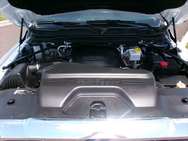 Certified 2025 RAM 2500 Big Horn AWD/4WD image 19