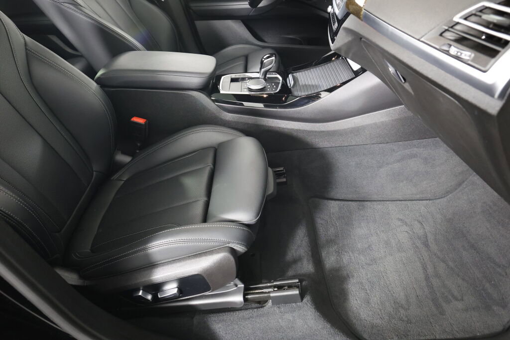 Used 2022 BMW X3 xDrive30i w/ Convenience Package image 27