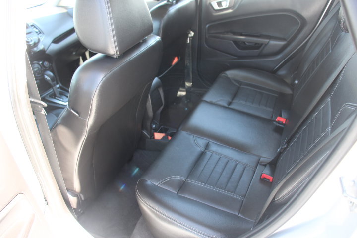 Used 2014 Ford Fiesta Titanium FWD image 13