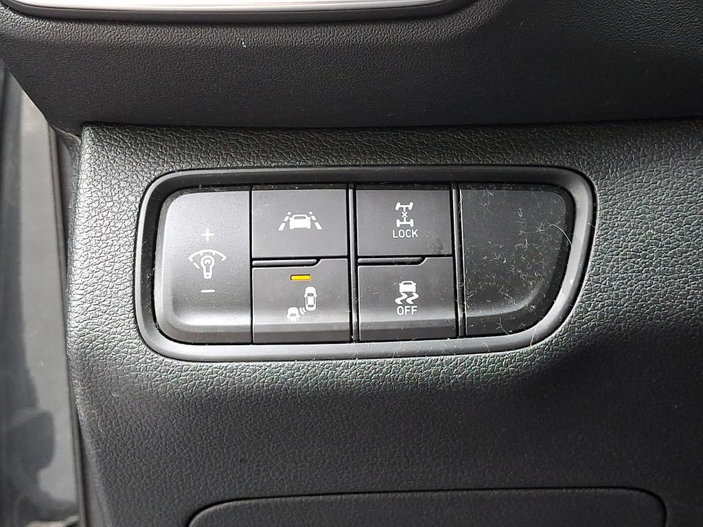 Used 2019 Hyundai Santa Fe SEL AWD/4WD image 26