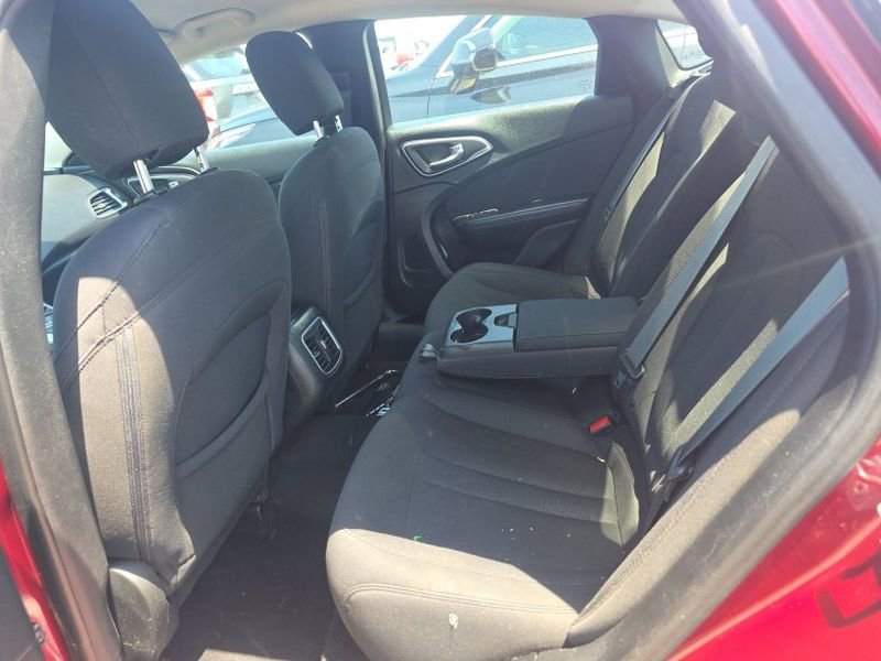 Used 2015 Chrysler 200 Limited w/ Convenience Group FWD image 11