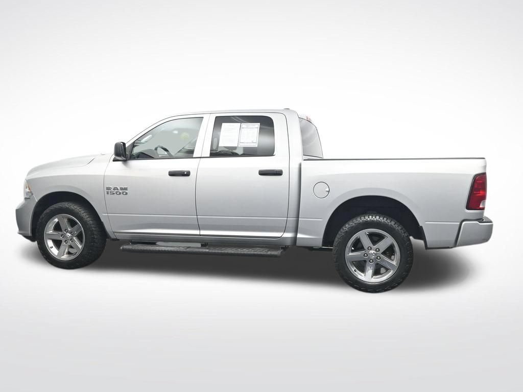 Used 2017 RAM 1500 Express AWD/4WD image 10