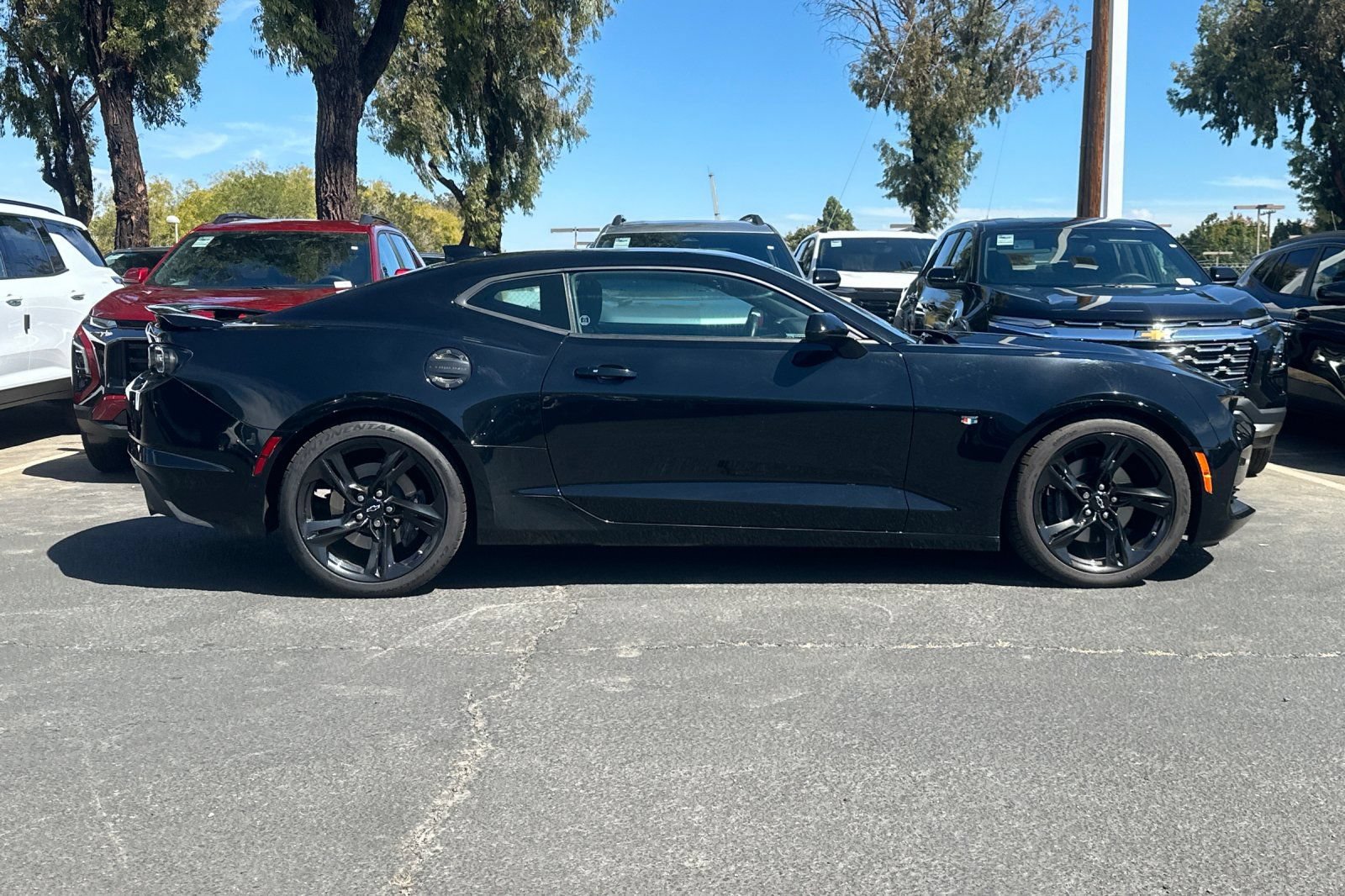 Used 2021 Chevrolet Camaro SS RWD image 4