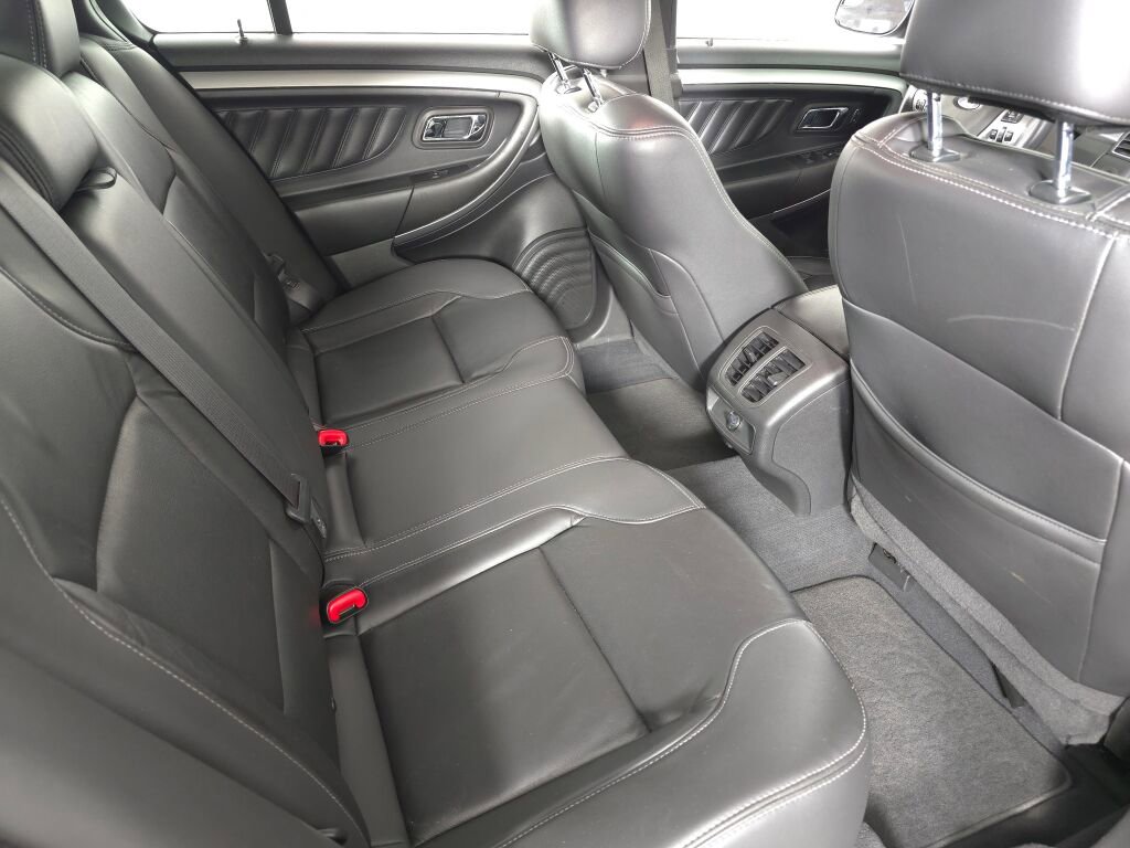 Used 2019 Ford Taurus SEL image 16